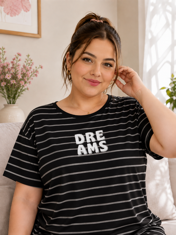 تیشرت زنانه راه راه یقه گردطرح DREAMS