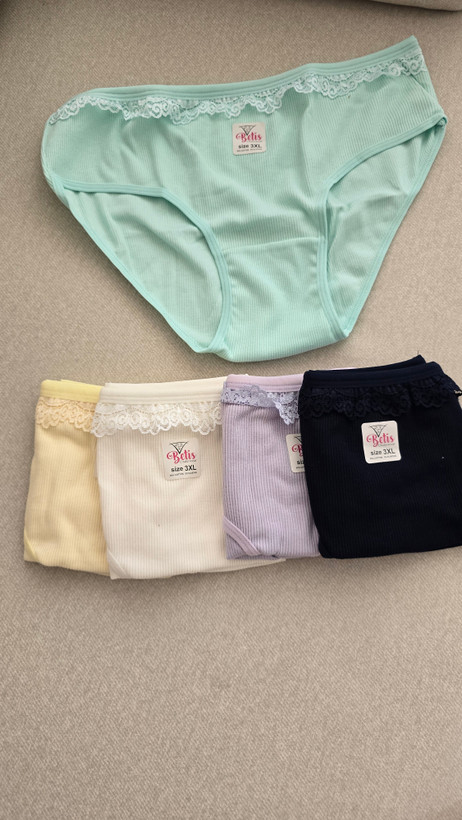 شورت زنانه نخی کبریتی گیپوردار سایز بزرگ 3XL برند Betis